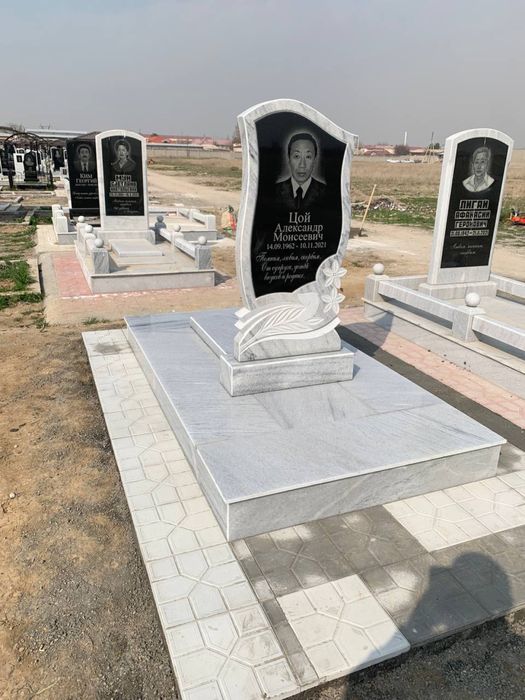 Памятники из первых рук