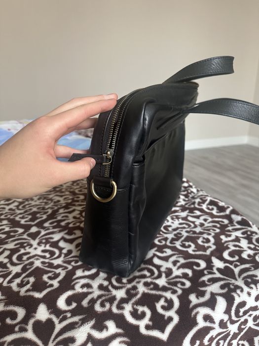 Кожаный портфель