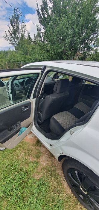 Renault Megane 2 hatchback