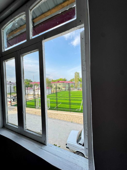 3-х комнатная квартира с ремонтом в Бекабаде — 68 м²