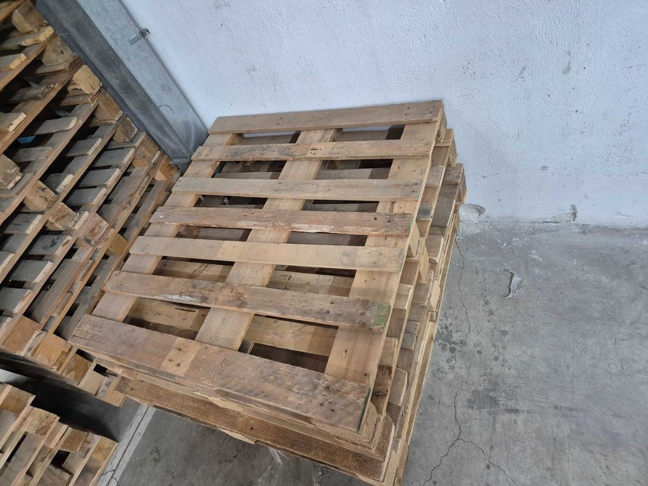 Продавам Дървени Палета 1 м х 1.1 м-230 бр.