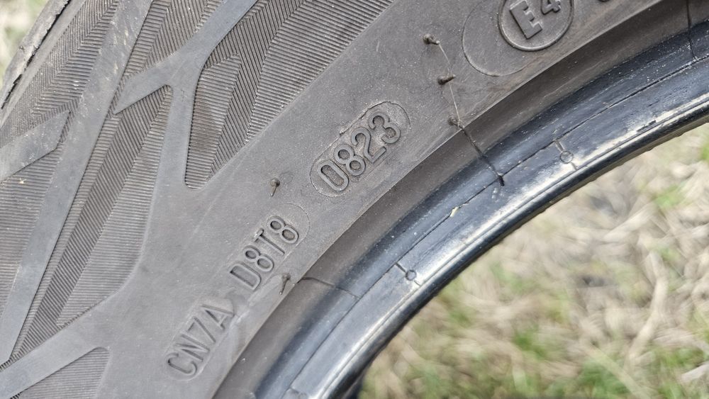 2бр гуми 235 55 17 дот 23 континентал continental