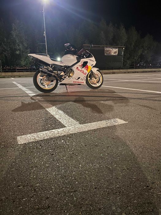 Honda CBR 600 F4i