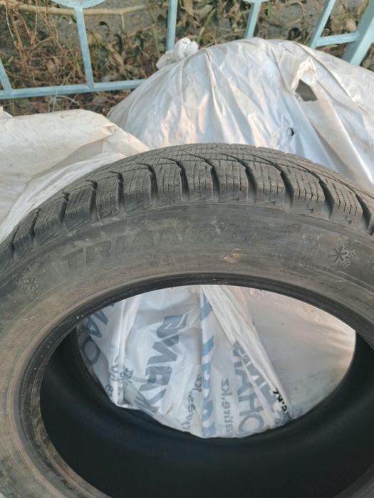 Продам шины в отличном состоянии