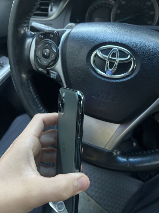 Продам IPhone 11pro