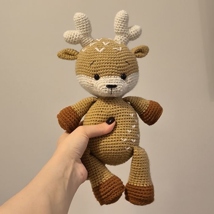 Елен - плетена играчка