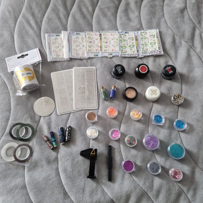 Материали за маникюр