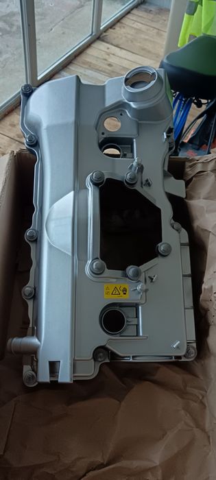 Алуминиев капак на клапаните BMW БМВ  3та 
N42B18/20