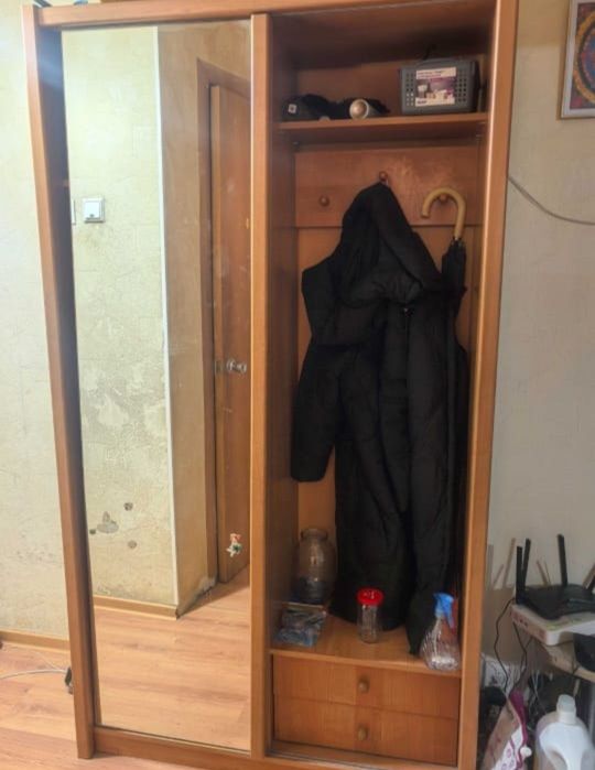Продам шкаф шифонер есть доставка
