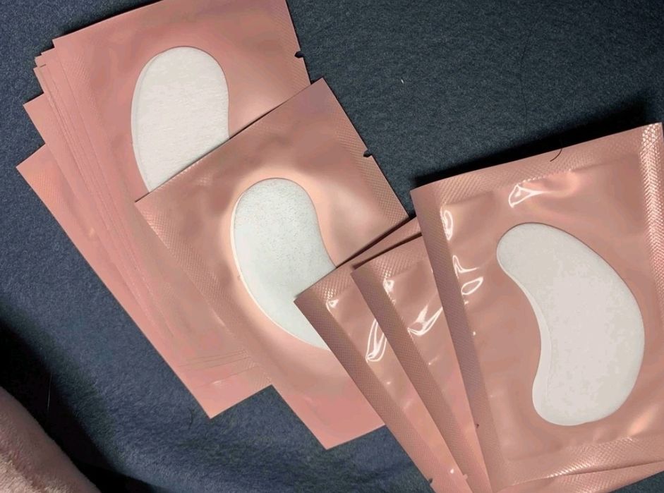 Аксесоари за миглопластика - поставяне на мигли