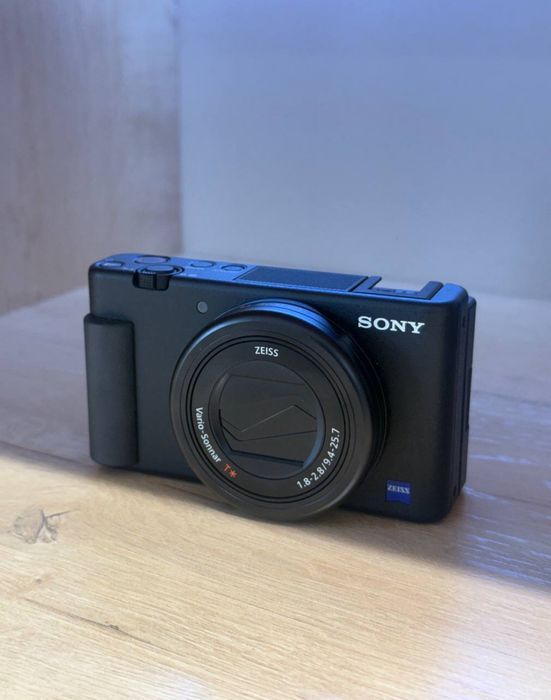 Sony zv-1.