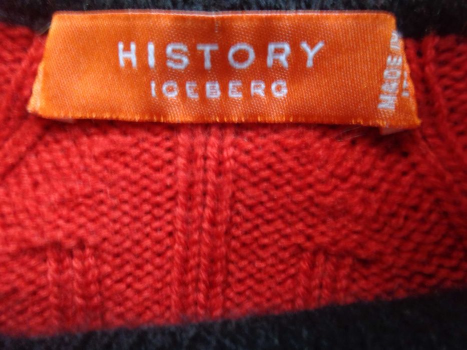 Pulover vintage Iceberg History Daffy Duck marimea 48