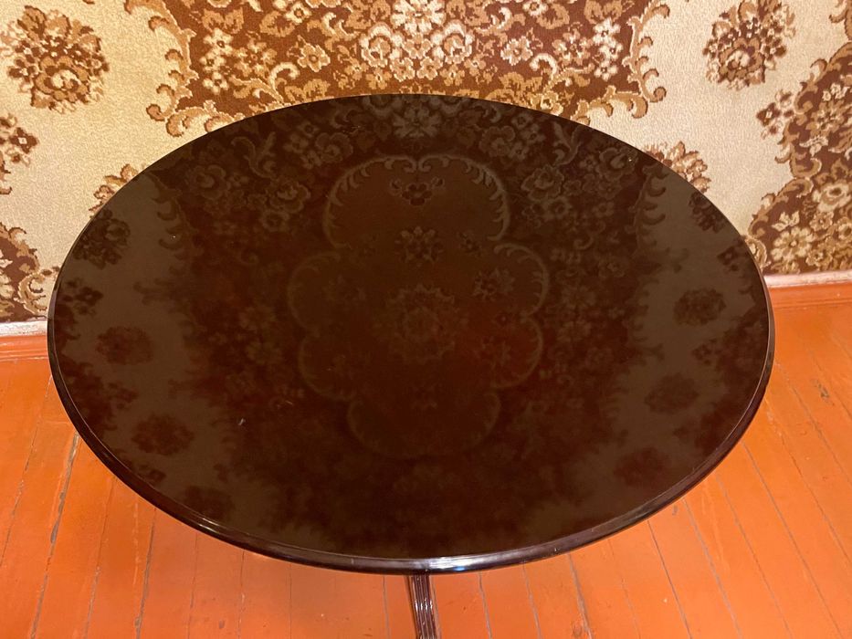 Стол круглый обеденный Б/У