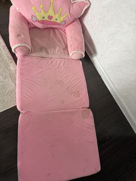 Отдам бесплатно кресло детское