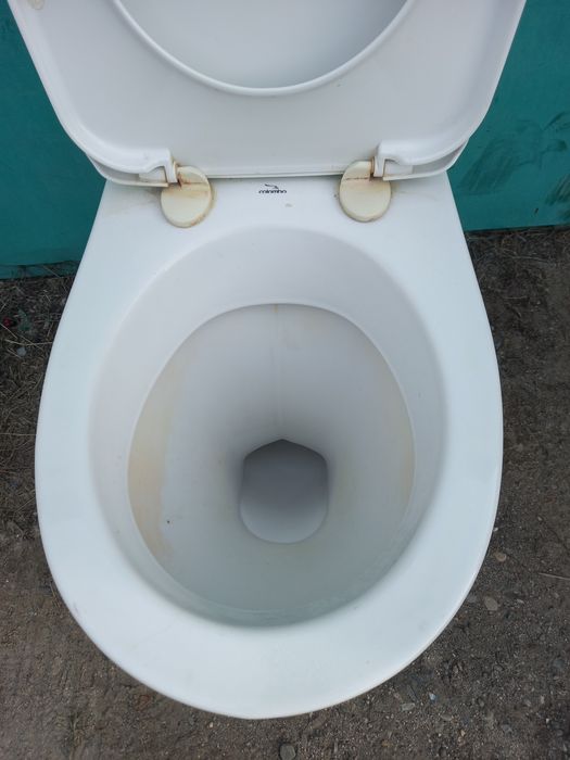 Продается  унитаз.