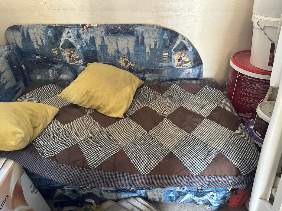 Диван мини для детей в хорошем состоянии