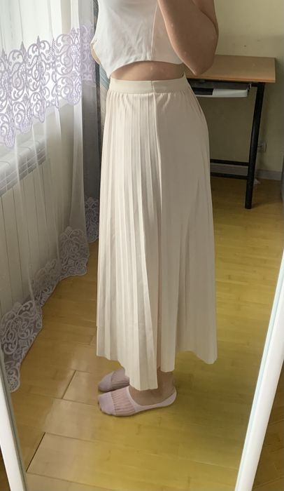 Юбки длина миди молочного цвета