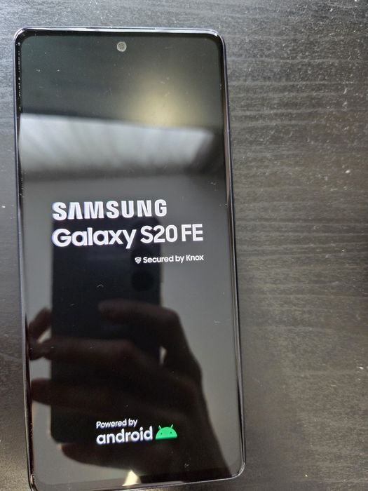 Samsung Galaxy S20FE цвят navy blue 128GB dual SIM