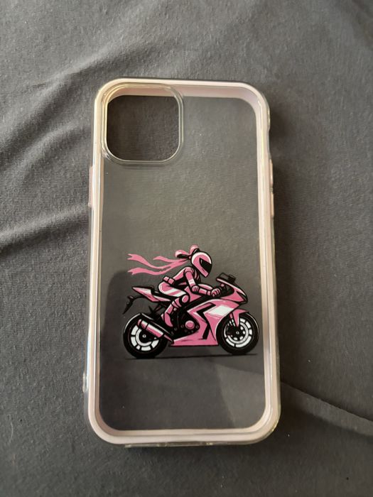 Кейсове за iphone 11 u 12