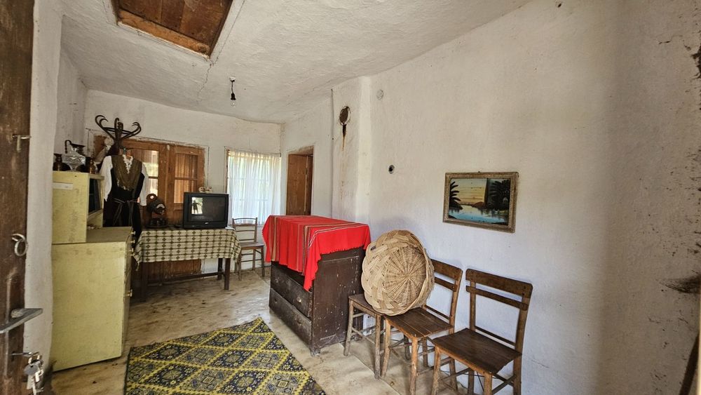 Продава се Къща в с. Бутроинци, Област Перник - 50 кв.м за 600 €/кв.м - Снимка #6