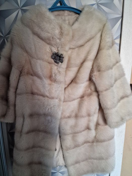 Продается норковая шуба