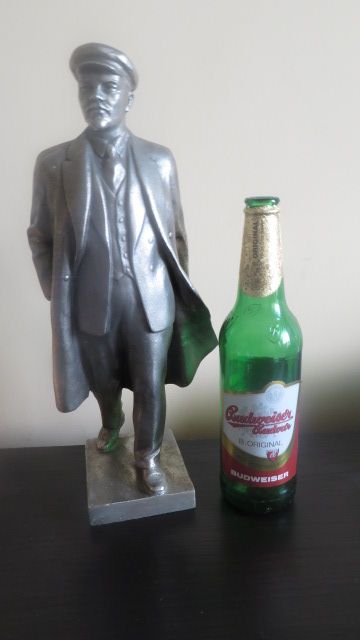 Детайлна статуетка на Ленин