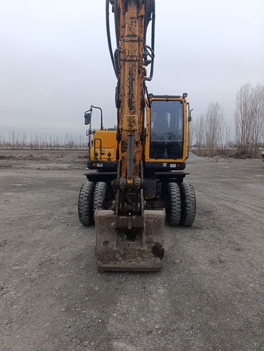 Хундай 140 хундай матор ишлап турган техника