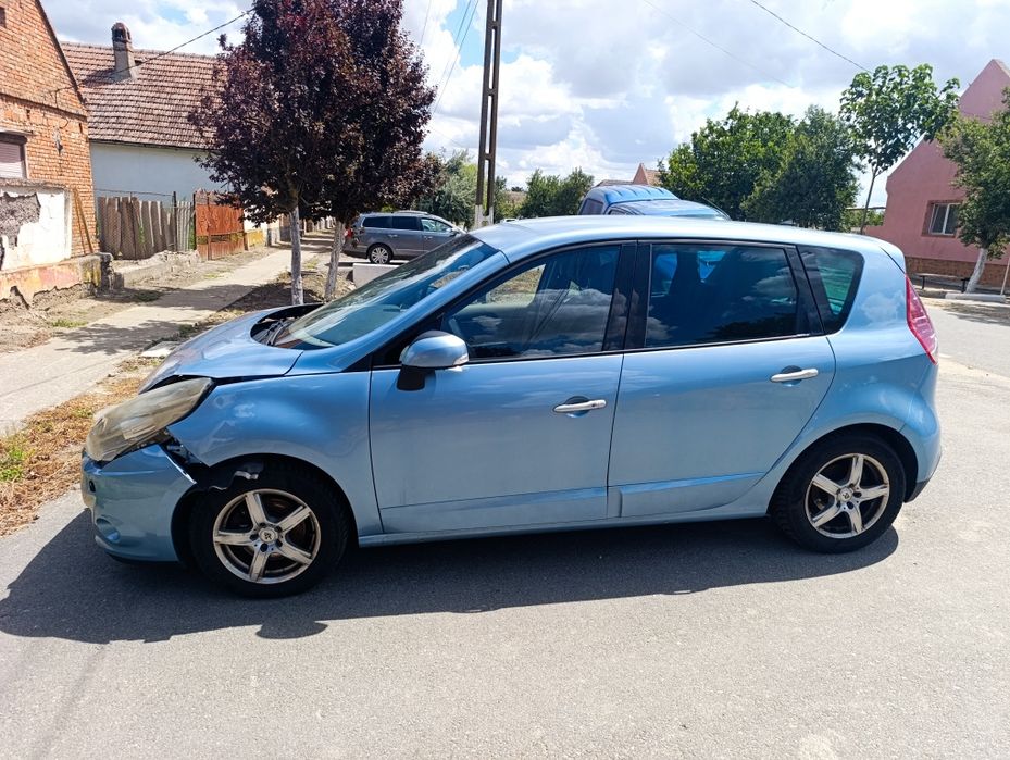 RENAULT Scenic 2010 — imagine 3