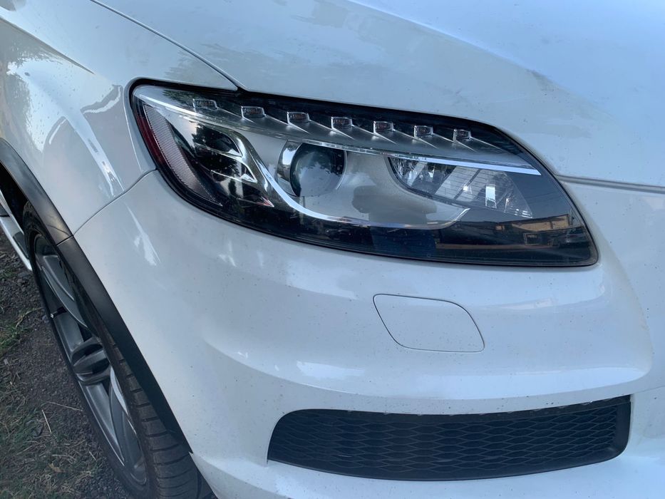 Far faruri Audi Q7 facelift 2010-2015