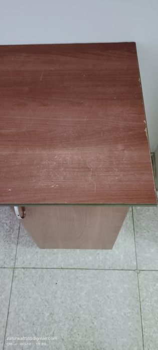 Продам стол.цена договорная