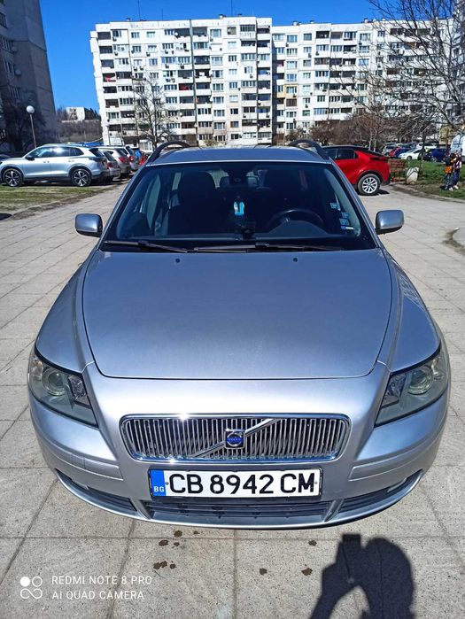 Автомобил/ Кола Волво V50