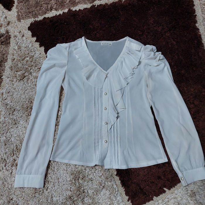 Продам     блузку