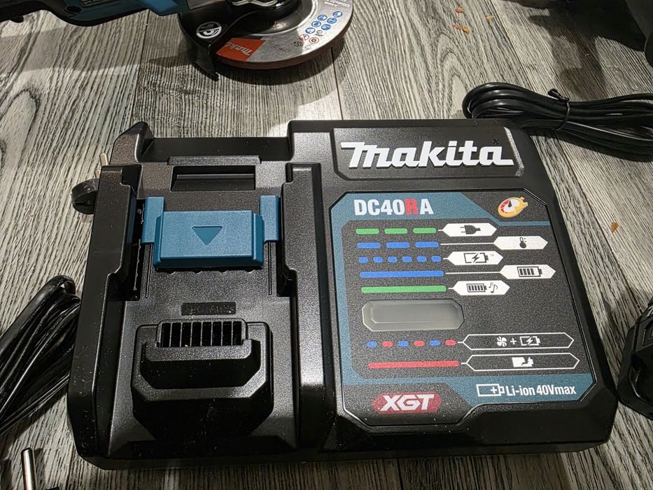 Аккумулятор makita bl4040 40вольт