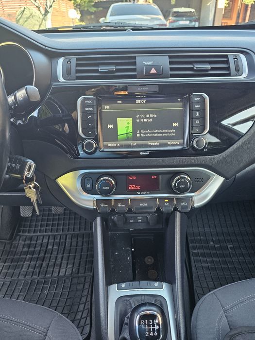 Vand Kia Rio an 2016