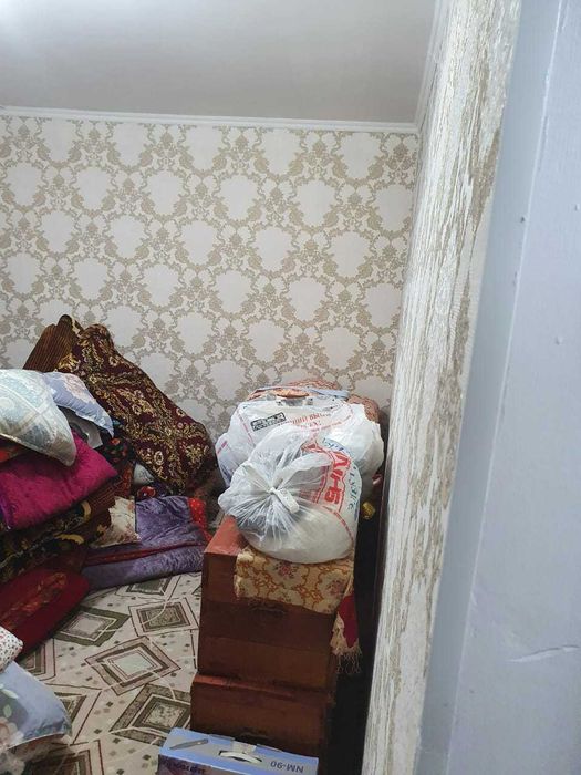 Жер үй сатылады.