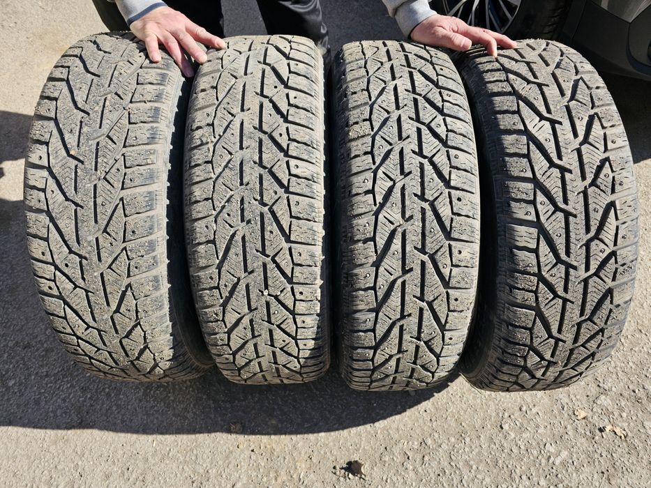 Продам покрышка 215/65/17