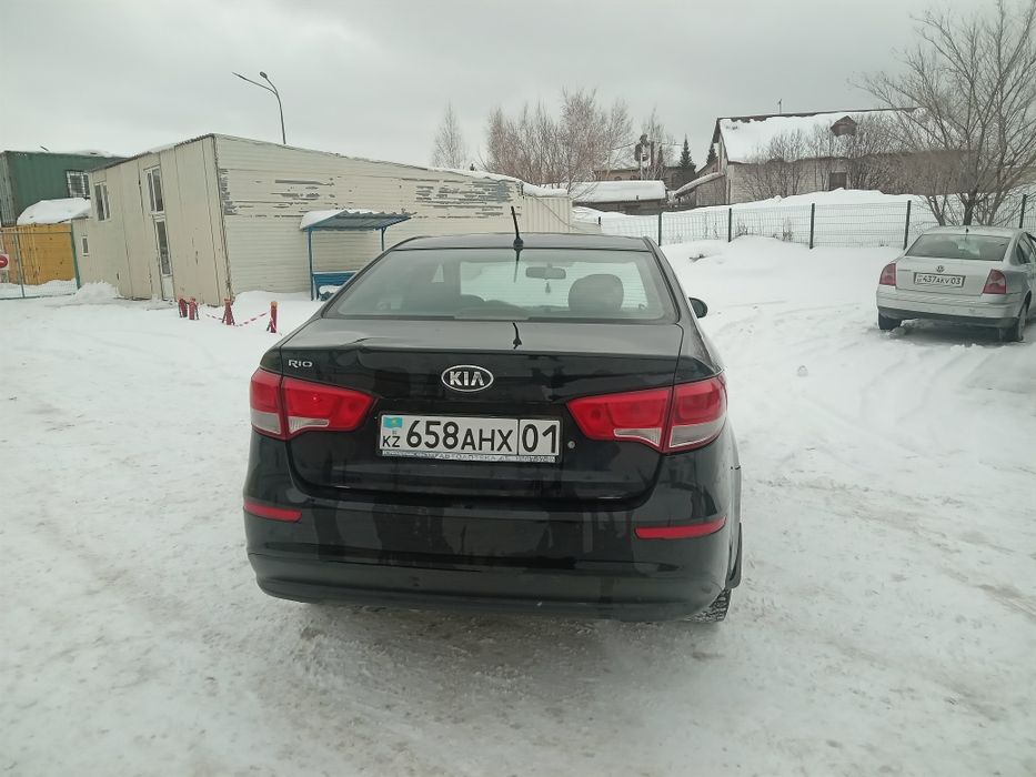 Продам Киа рио 2015