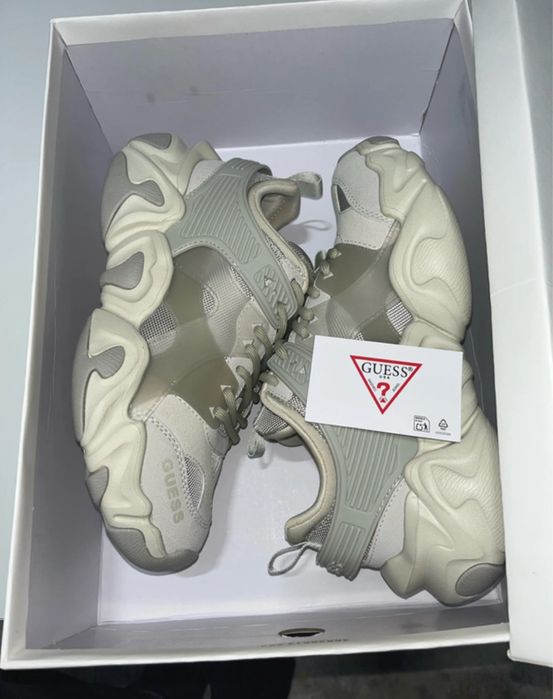 Papuci guess origininali