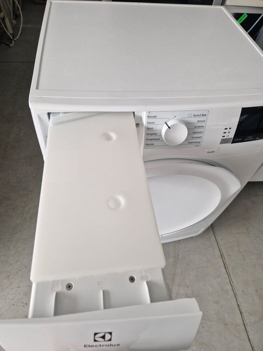 Сушилня Слим 7кг Electrolux Perfect ARE 600