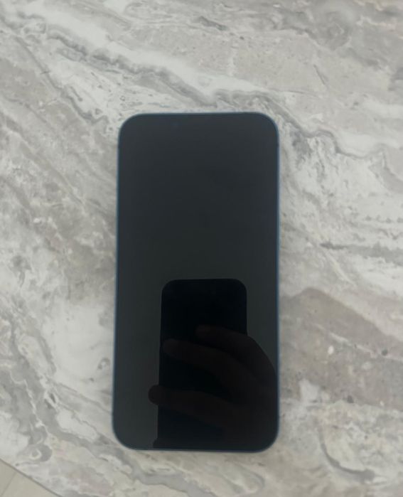 Продам iPhone 13
