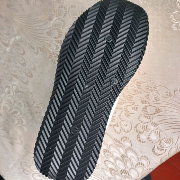 Кроссовки NURSACE