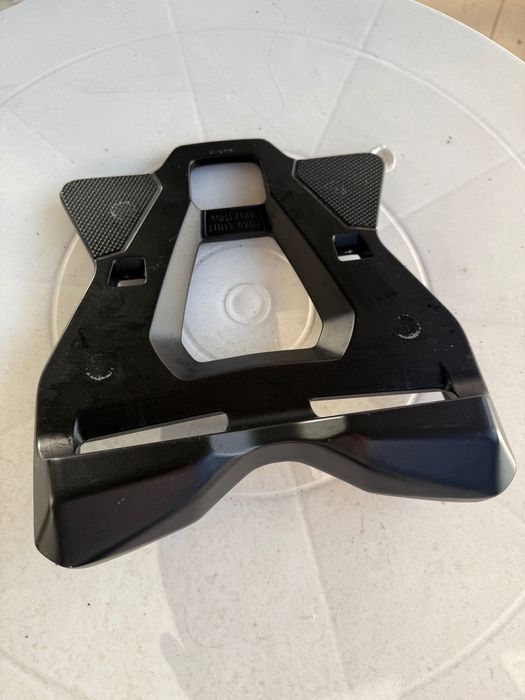 Yamaha 39-литров горен багажник, куфар с монтажна пластина, плоча