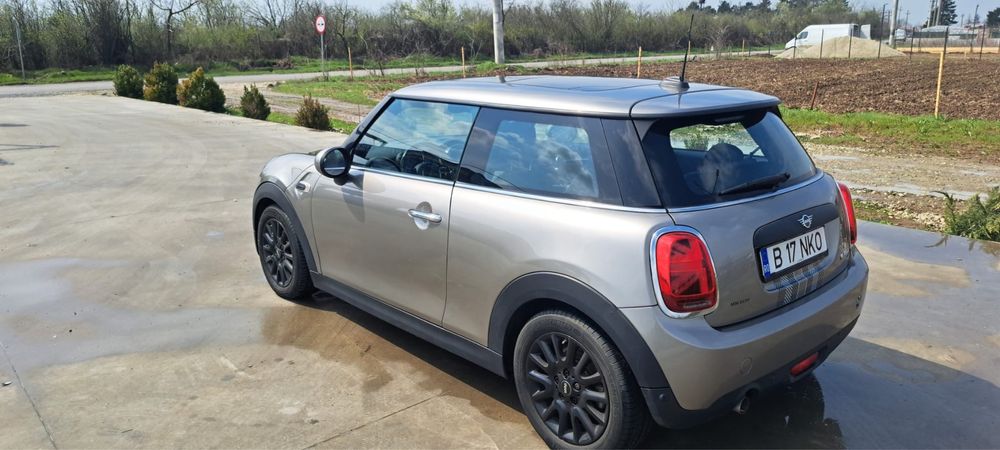 Mini Cooper an 2019 automata,
