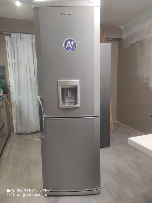 Хладилник с фризер Беко