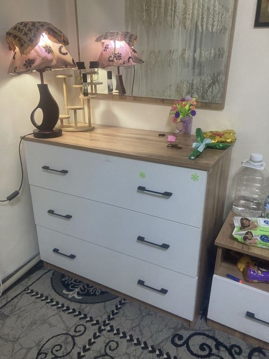 Продам спальный гарнитур