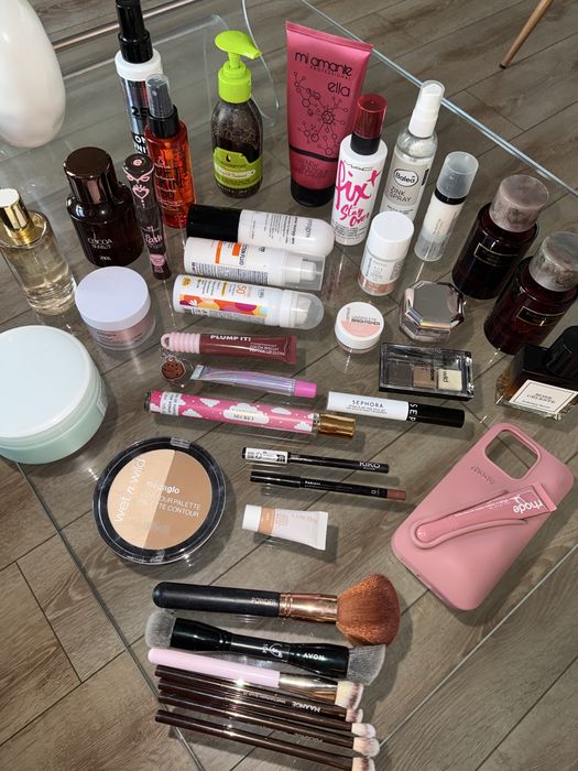Лот гримове/козметика (Mi amante, MAC, Sephora, Rhode,  Radiant, Akbari и др.)