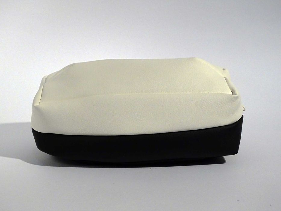 Ръчно изработени несесери за грим.