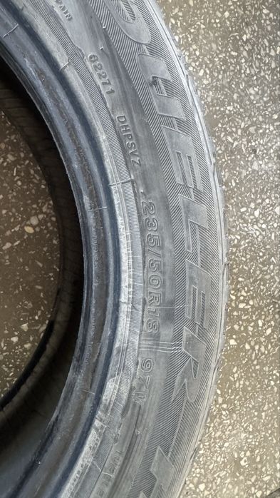 Продам б/у покрышки 235/50/R18.