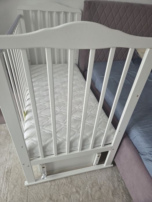 Продам кровать детскую