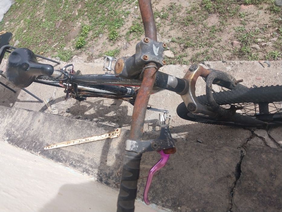 Продам велик два диски